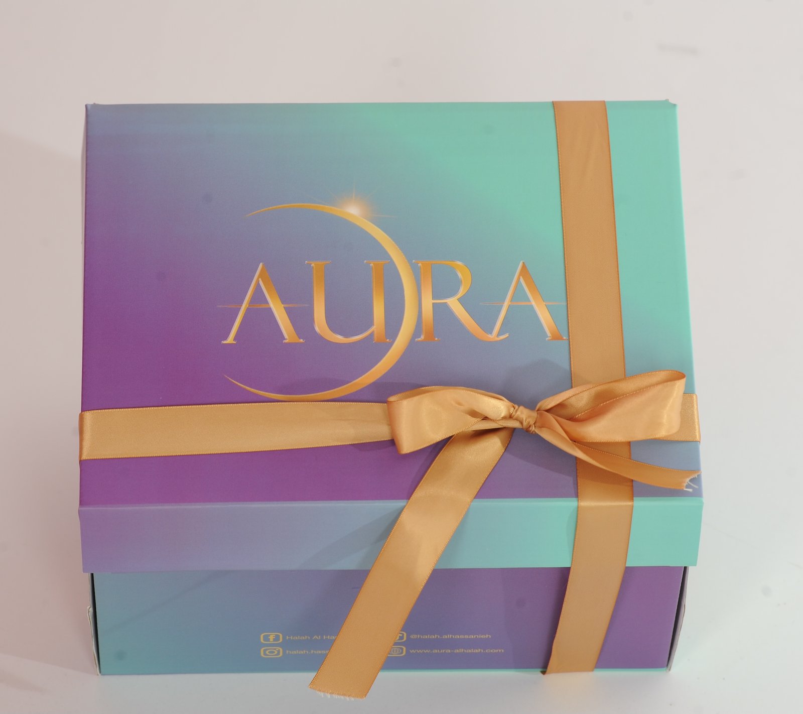 AURA Family Box